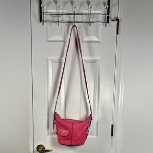 THE MARC JACOBS Mini Sling Leather Crossbody Hobo Bucket Pink Magenta Bag Purse